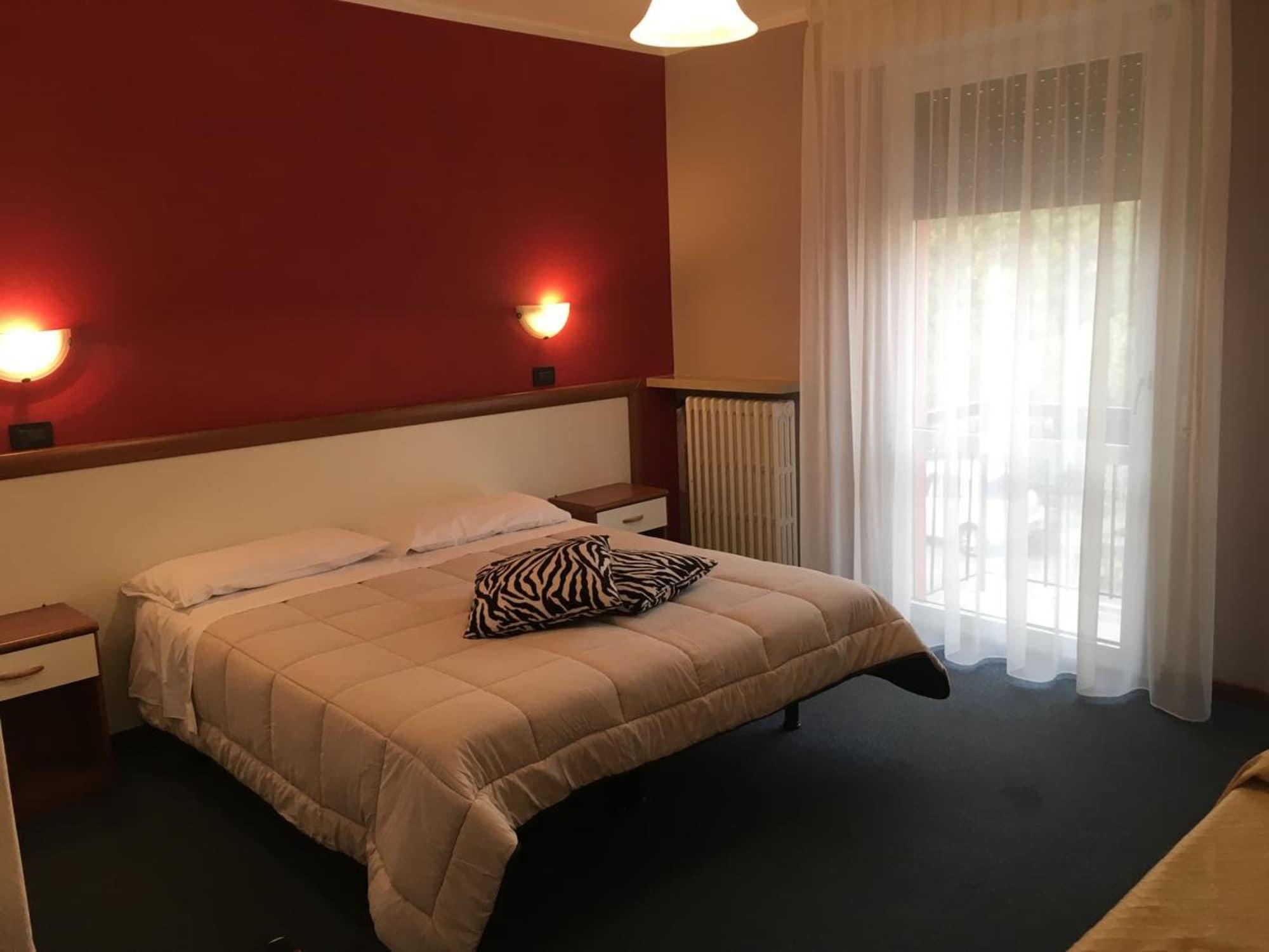 Hotel Cortina 2*