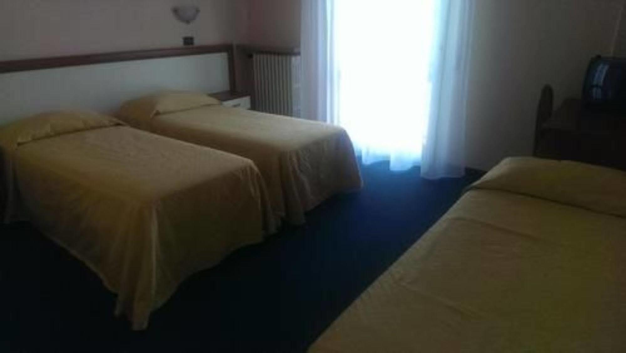 Cortina 2* Garda (Verona)