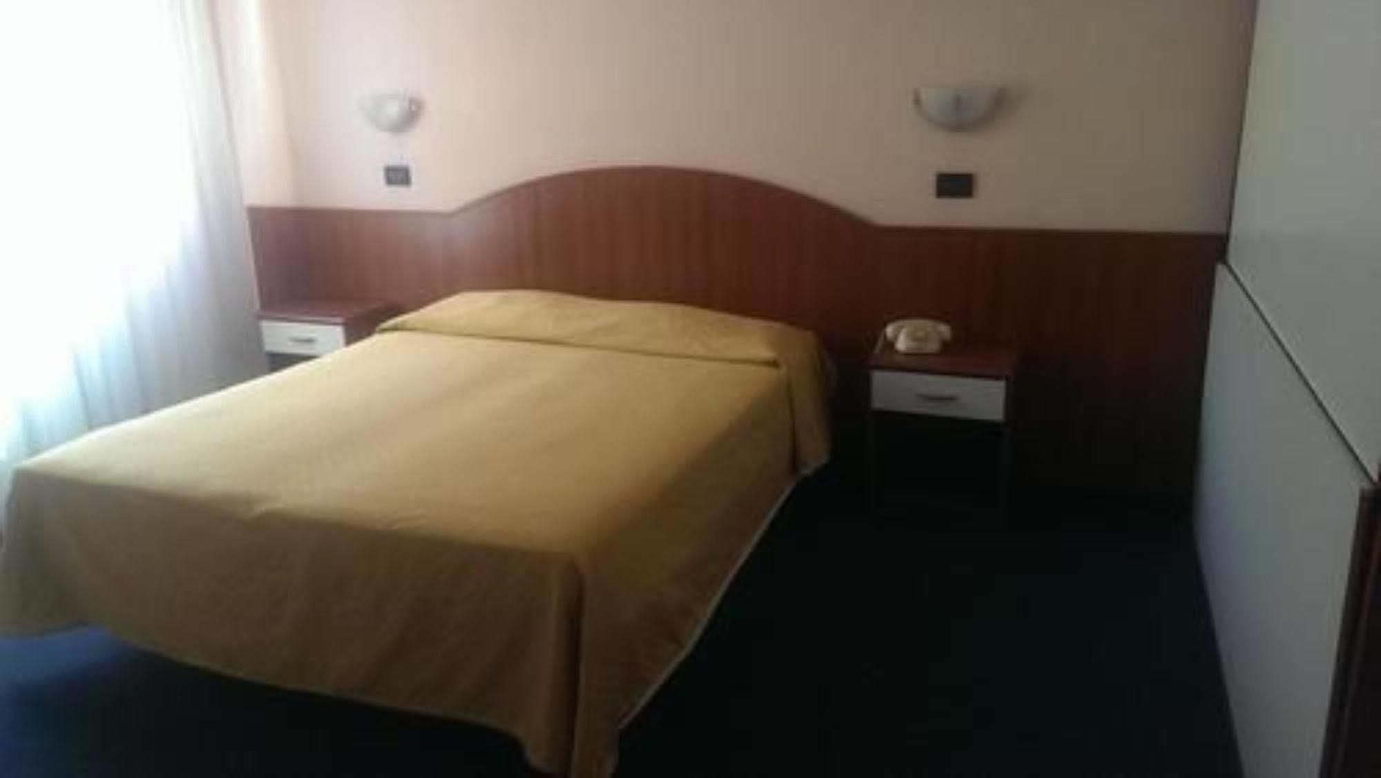 Cortina Hotel 2*
